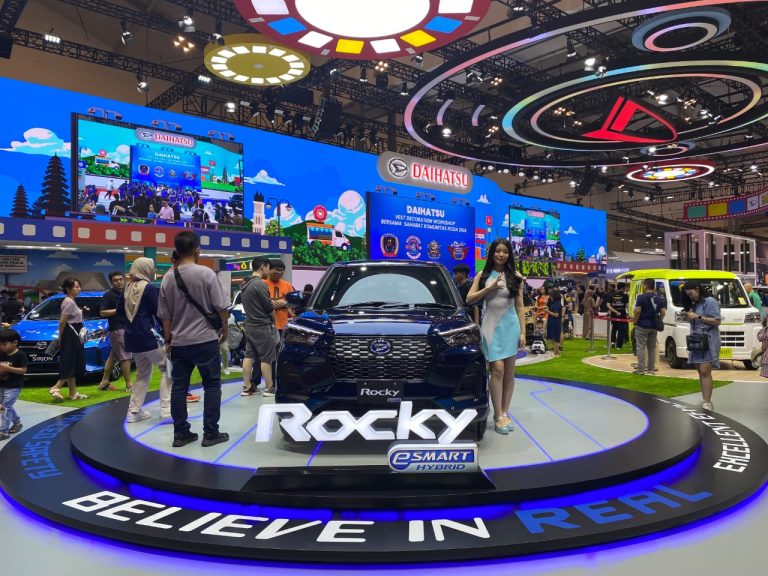 Daihatsu Tawarkan Pengalaman Bahagia Pertama di GIIAS 2025