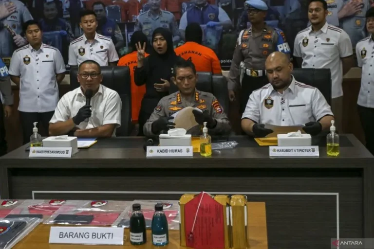 Kejati Banten Terima Berkas Kasus BBM Oplosan di SPBU Ciceri Kota Serang