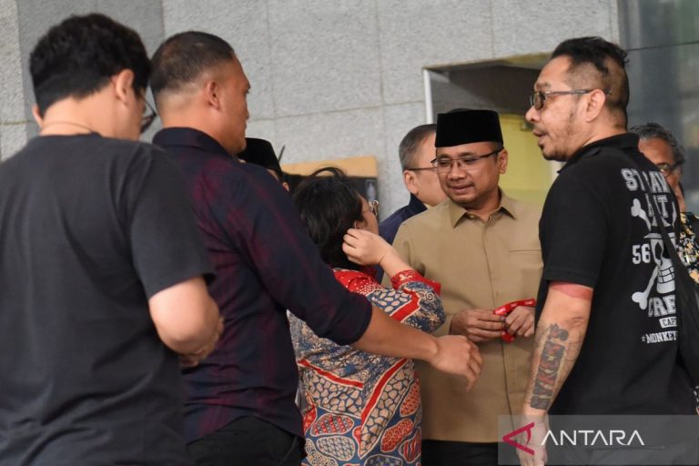 Hukum dan Kasus Terbaru: Panggilan KPK ke Menkes serta Royalti Musik Kondangan