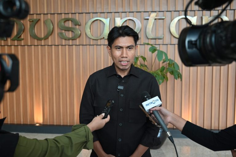 Komisi II DPR Jelaskan Pemberhentian Kepala Daerah Berdasarkan UU