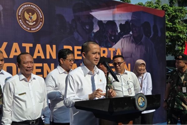 Mentrans Arahkan Transmigran Jadi Pekerja Industri dan Pemilik Lahan