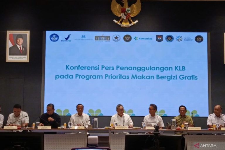 Prabowo Perintahkan Penguatan Tata Kelola BGN Setelah Insiden Keracunan MBG