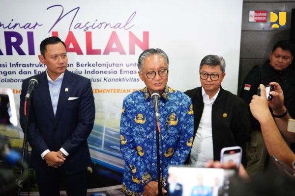 Menteri PU Tekankan Pentingnya Peningkatan Kualitas Jalan Nasional untuk Konektivitas